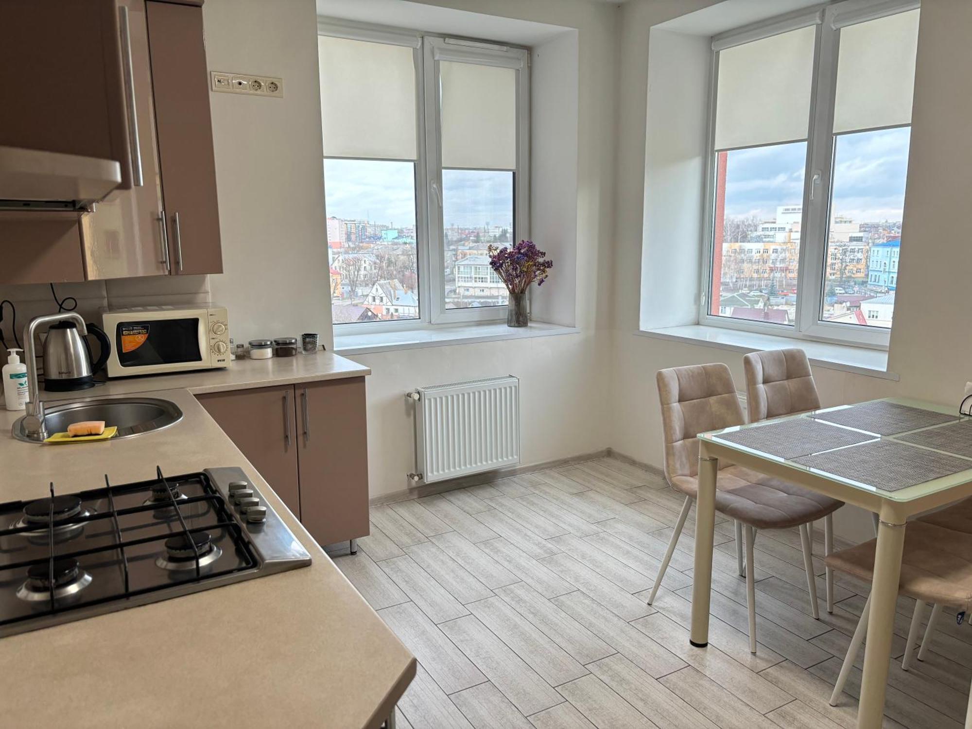 Апартаменти Люкс В Центрі, На Вулиці Набережна,10 З Парковкою Lutsʼk Exterior foto
